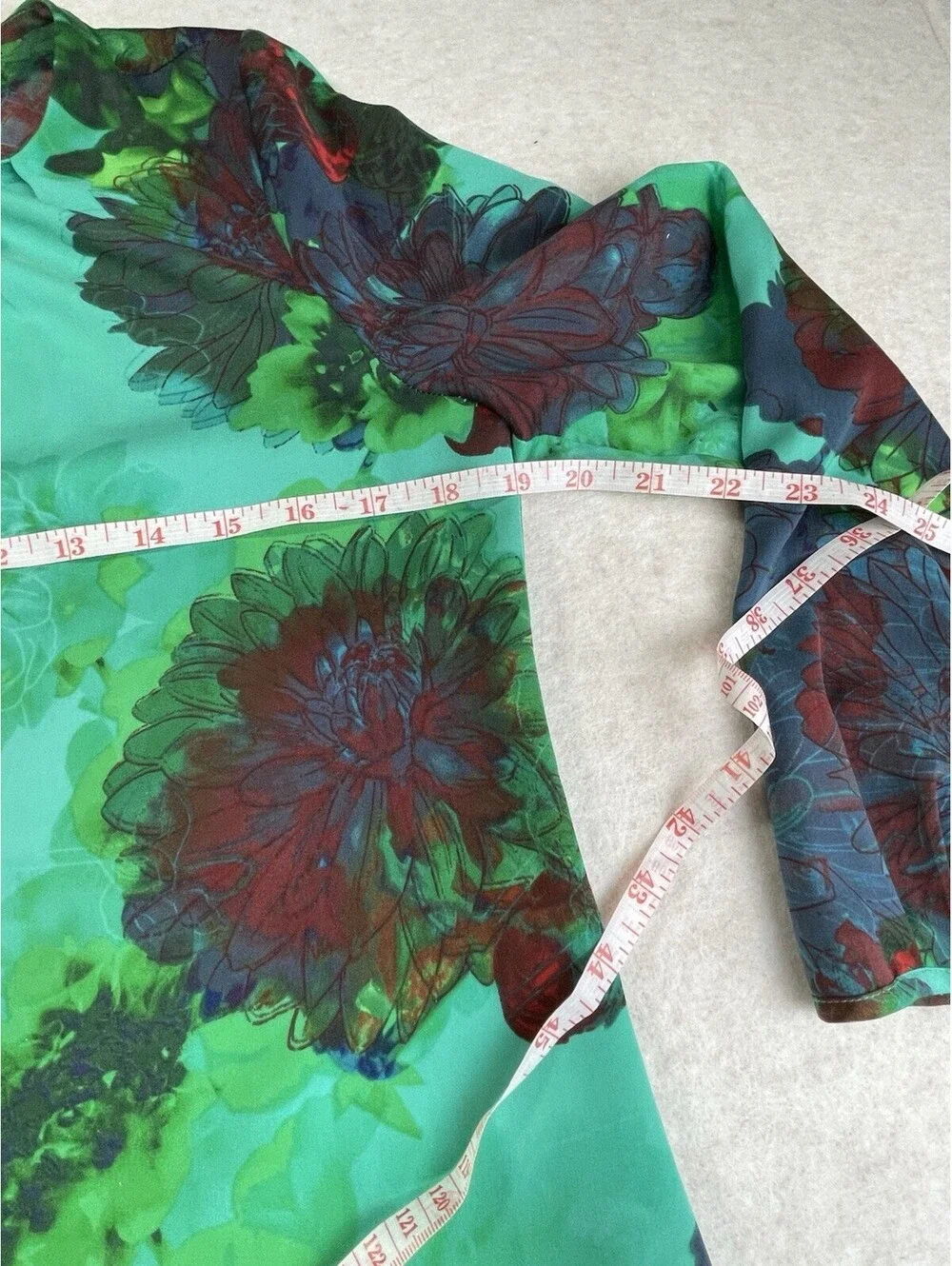 J Crew Women Green Floral Satin Long Sleeve Basic Blouse Round Neck Size XS